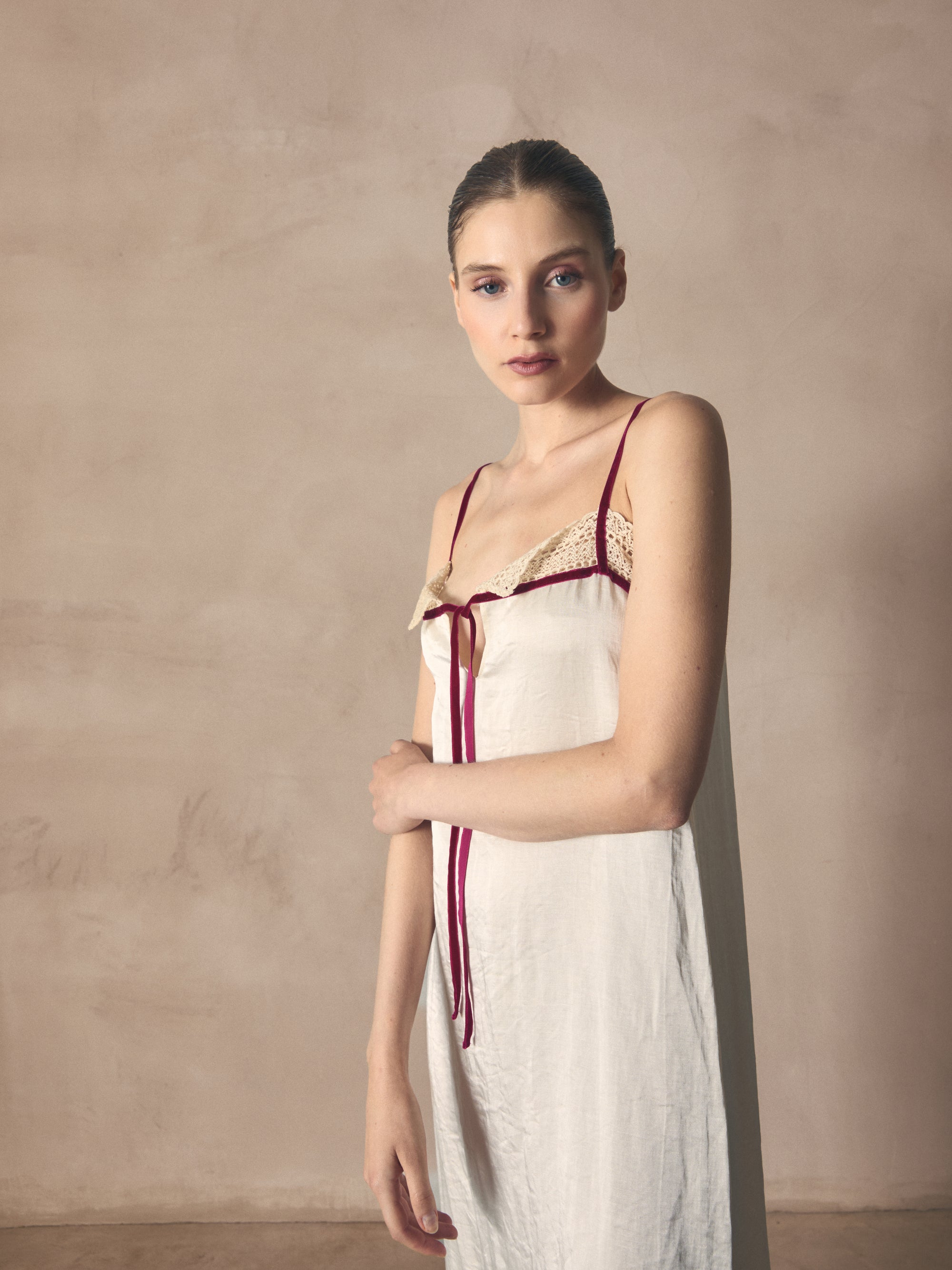 CAMISÓN PUNTILLA ENCAJE