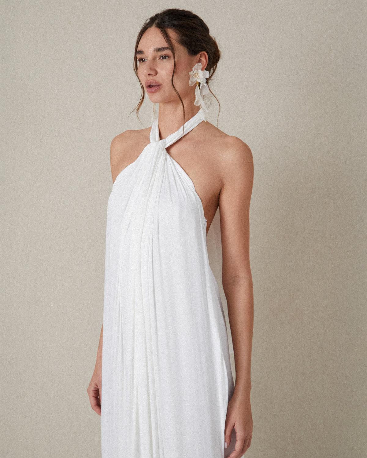 VESTIDO HALTER PLISADO