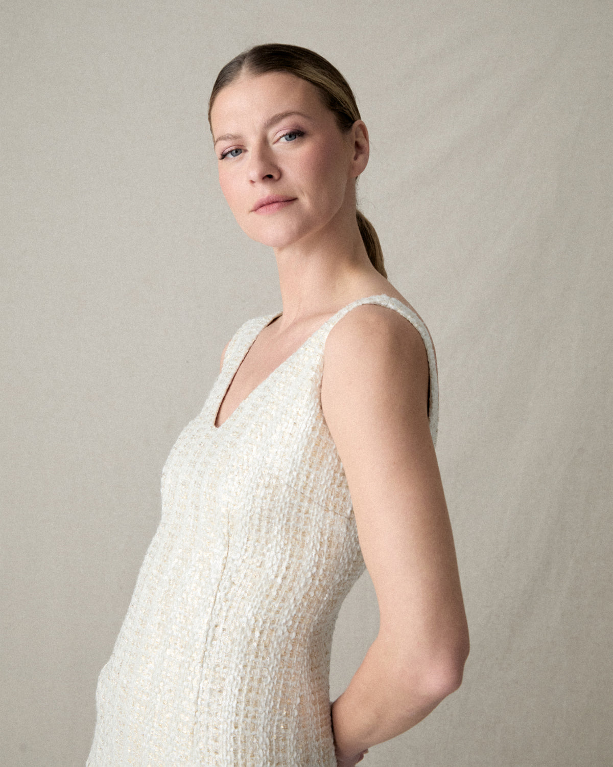VESTIDO TWEED TIRANTES