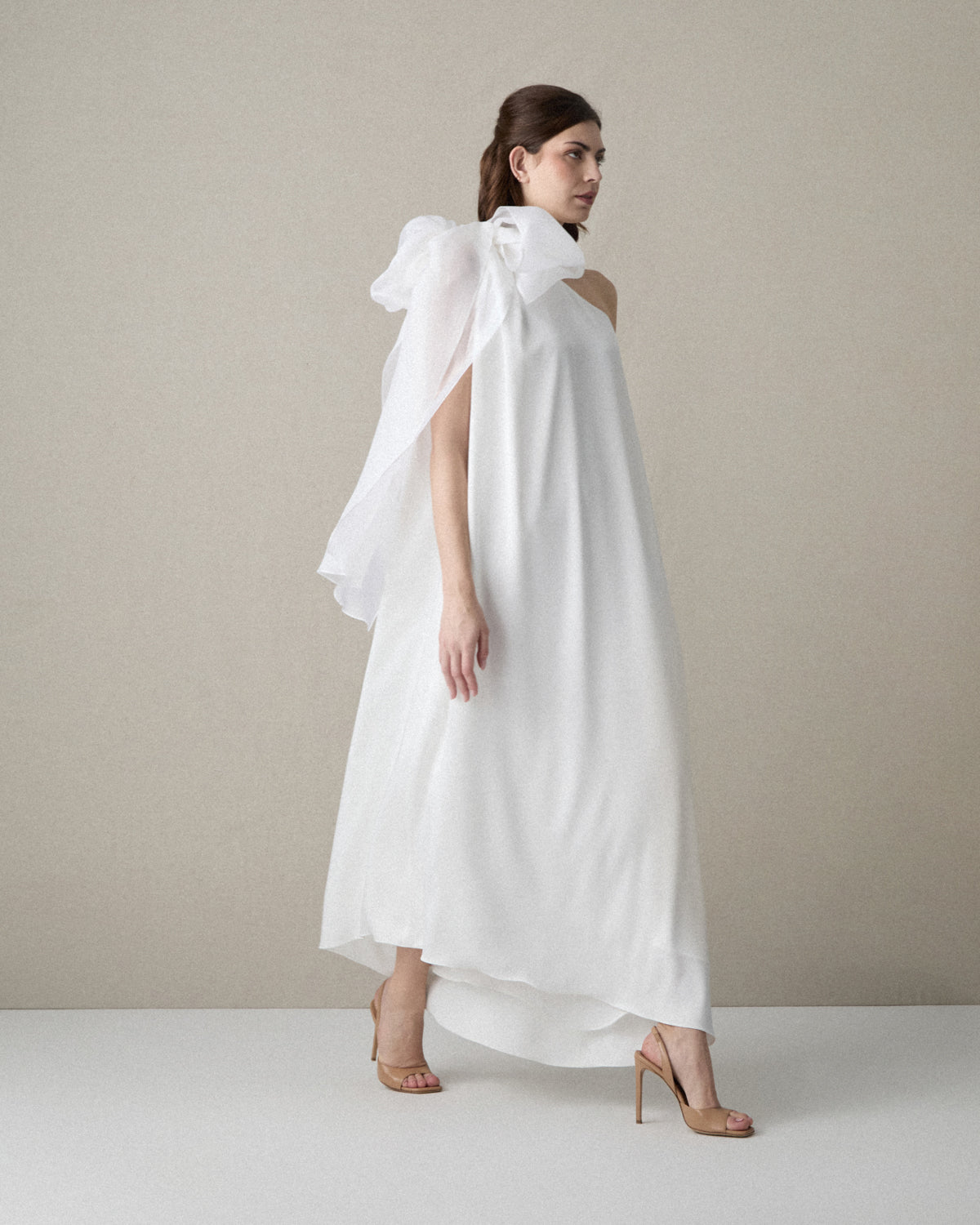 VESTIDO ASIMÉTRICO LAZO